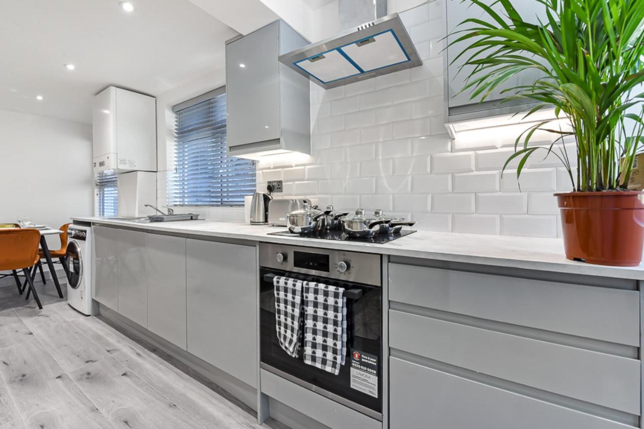 Lovely 2 Bedroom Apartment In Greater London Londres Exterior foto