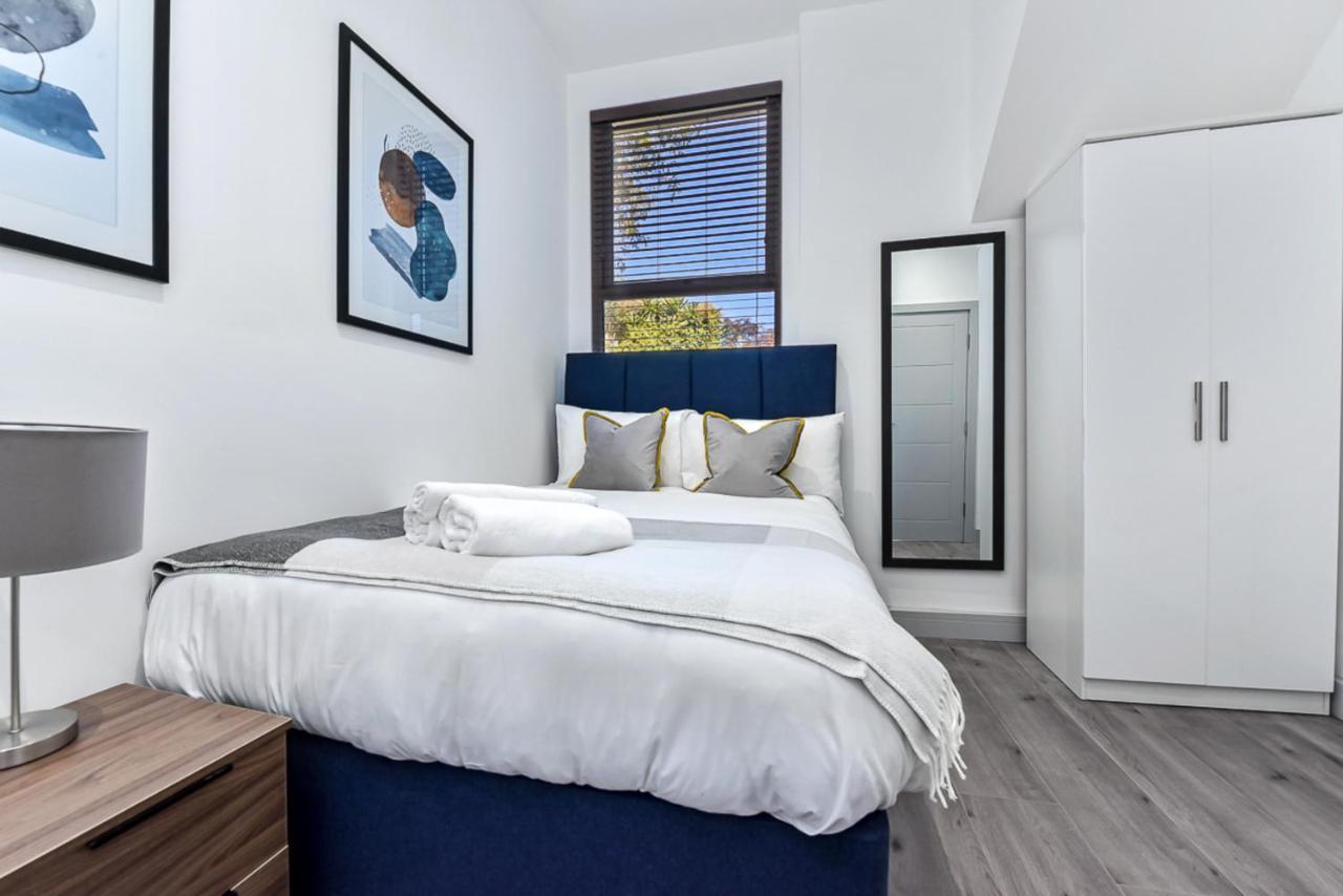 Lovely 2 Bedroom Apartment In Greater London Londres Exterior foto