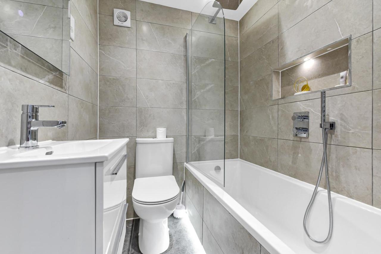 Lovely 2 Bedroom Apartment In Greater London Londres Exterior foto