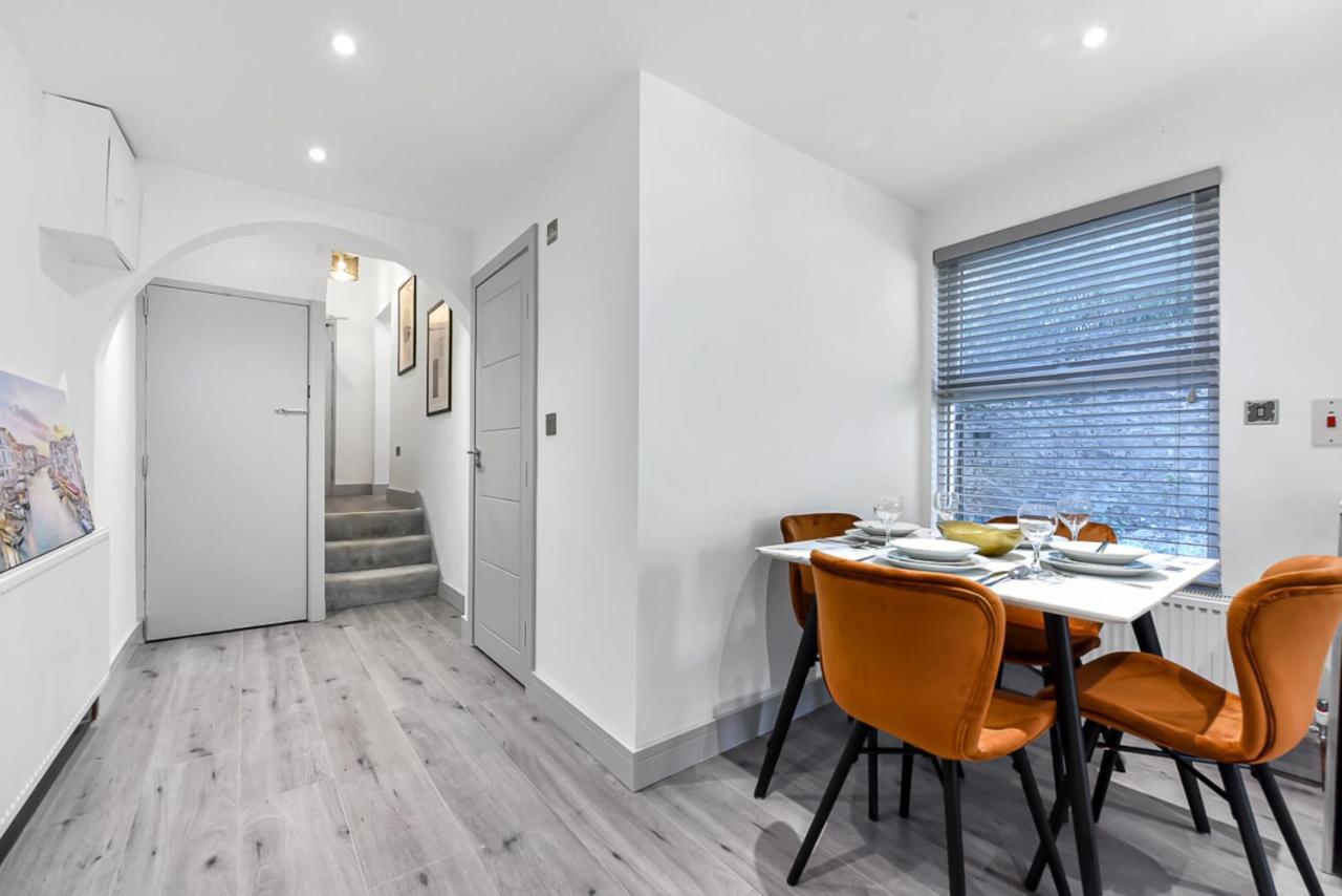 Lovely 2 Bedroom Apartment In Greater London Londres Exterior foto