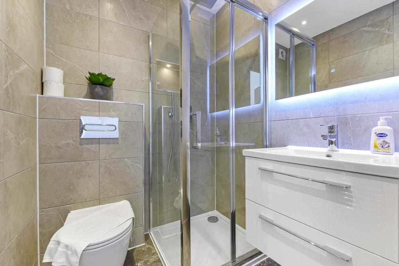 Lovely 2 Bedroom Apartment In Greater London Londres Exterior foto
